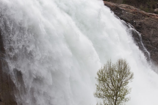 Foto waterval in catalonië