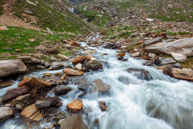 Waterval in de Himalaya