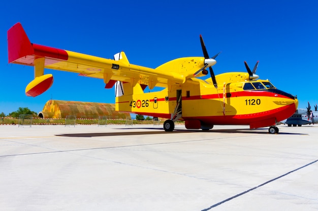 Watervliegtuig Canadair