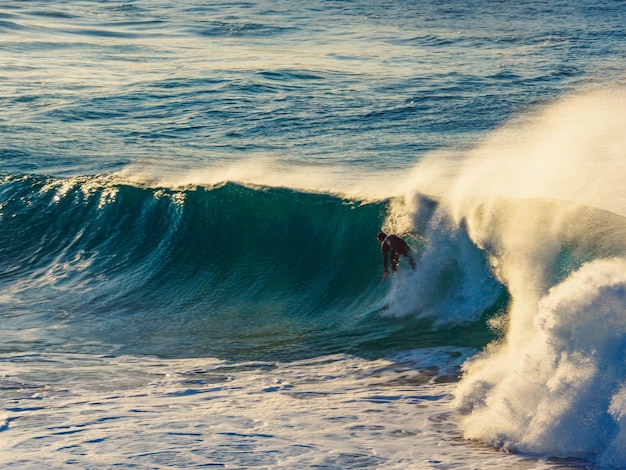 Waves splashing on rocks