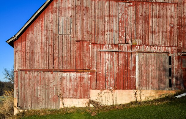 Photo weathered wood barn wall in farm country