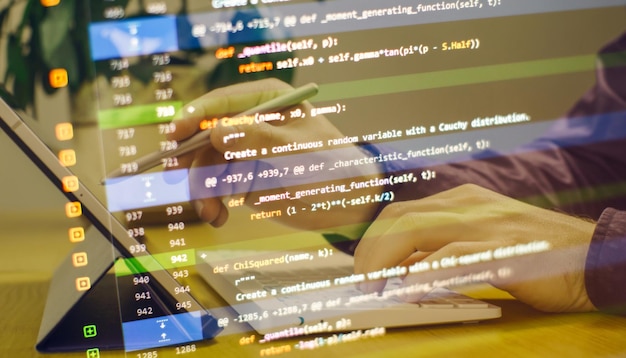 Foto website ontwikkeling server logs analyse close-up ontwikkeling van programmeer- en coderingstechnologieën ontwikkelaar werkt aan codes van websites op kantoor