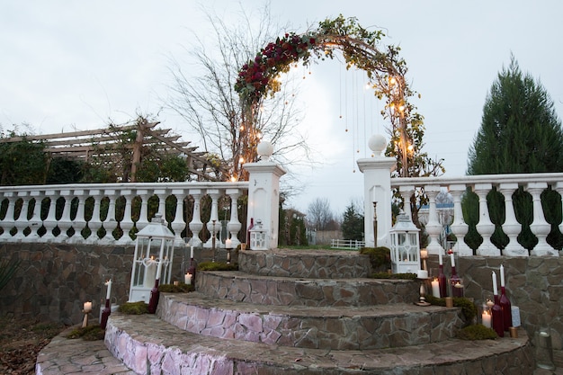 Photo wedding arch