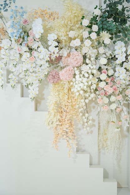 Sfondo di nozze decorazione floreale di nozze rosa parete sfondo colorato rosa fresca mazzo di fiori