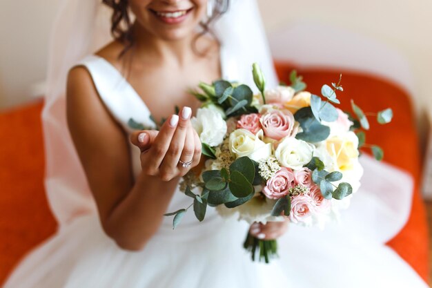 Wedding bouquet in bride039s hands stylish elegant bridal bouquet wedding day floristy