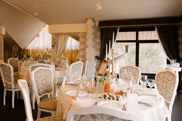 Wedding decor in a beautiful bright room