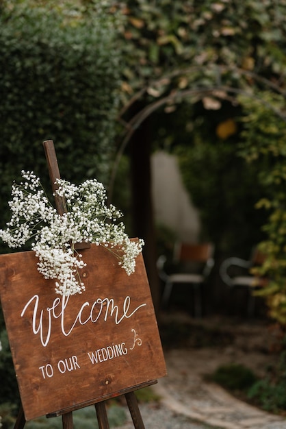 Photo wedding decor sign welcome to the event