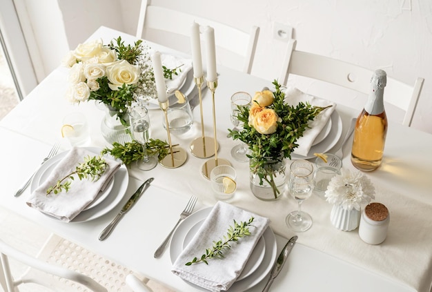 The wedding decor Wedding table decoration with white roses