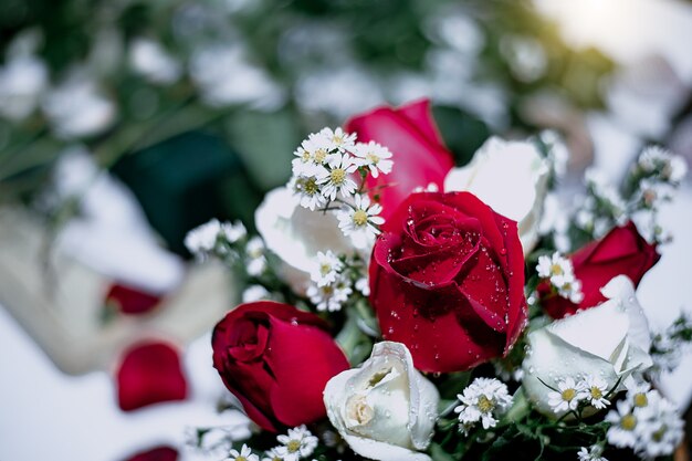 Wedding flowers Bouquet of fresh roses, flower bright background pink red rose