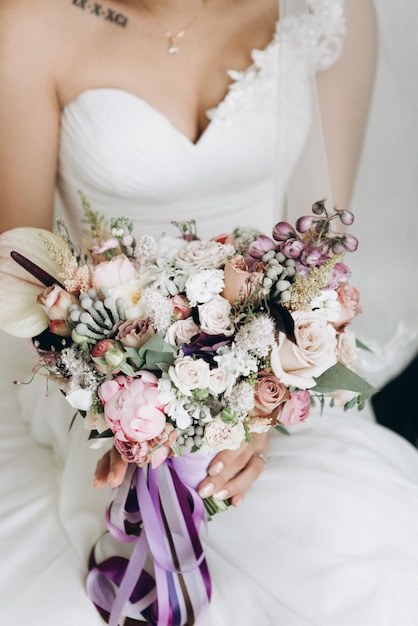 Foto fiori da sposa, bouquet da sposa, floristica di nozze