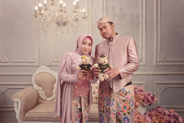 Photo wedding javanese couple