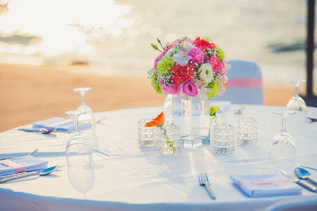 사진 해변에서 결혼식 장소