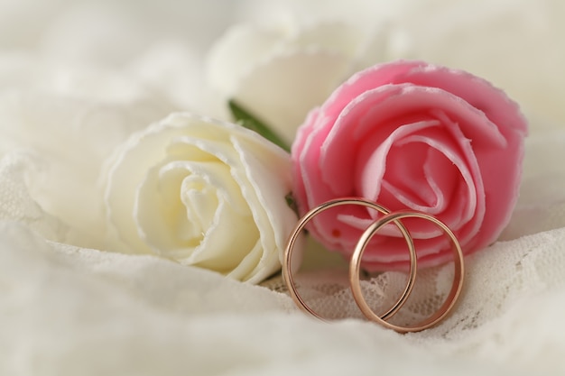 Wedding rings with rose