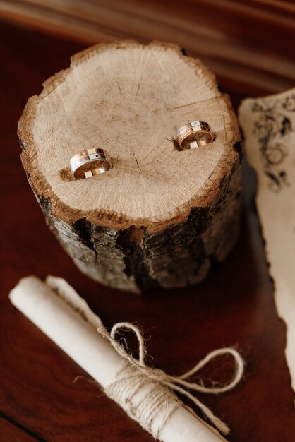 Wedding rings with a wedding decor