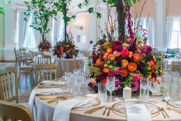 Wedding table decoration beautiful bouquet of flowers on the table