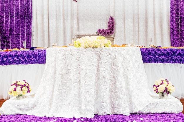 Wedding table fresh flowers on a wedding table