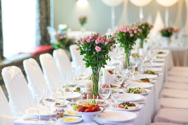 Wedding table setting