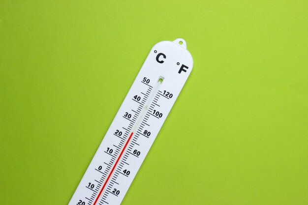 Weer thermometer op groen. Klimaatcontrole.