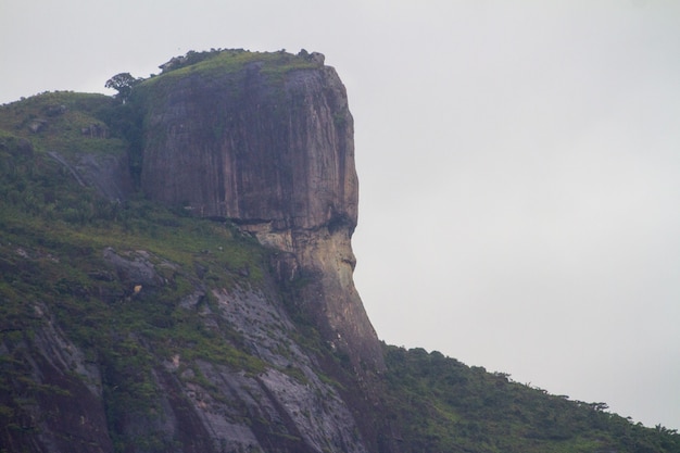 Weergave van Gavea steen in rio de janeiro, Brazilië.