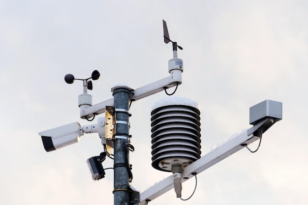Weerstation voor meteorologische voorspelling windmeter windmeter richting sensoren