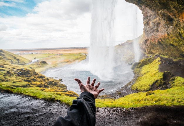 사진 환영하는 seljalandsfoss 폭포 무료 사진