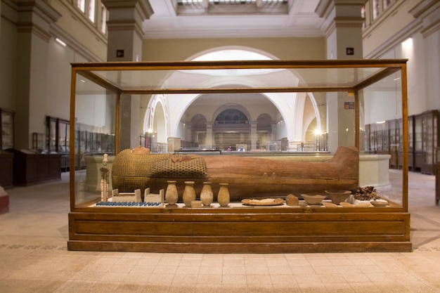 Wereldberoemde oude tentoonstellingen in het Egyptisch Museum in Caïro, Egypte