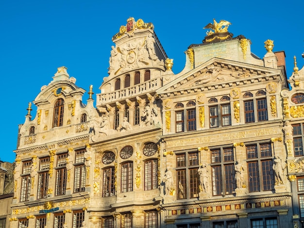 Werelderfgoed oude en klassieke gebouwen op het centrale plein van de Grote Markt in Brussel België