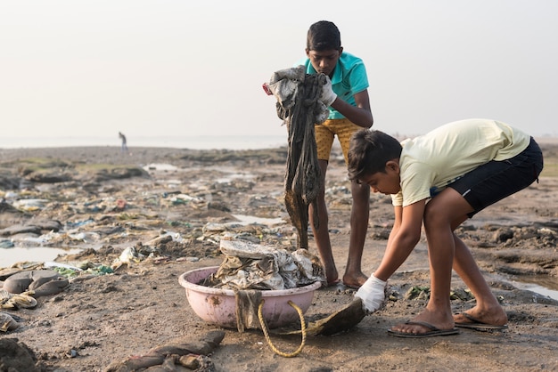 Foto wereldwijde strandschoonmaak