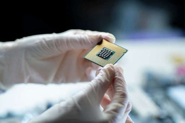 wetenschappelijk onderzoek in het laboratorium nieuwe CPU-chiptest en ontwikkeling