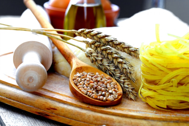 Wheat grain in composition with bread products