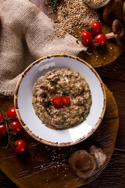 Wheat risotto with meat