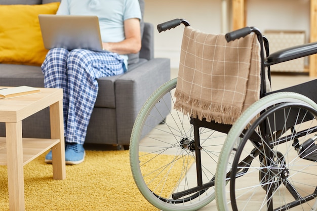 Фото Инвалидная коляска для пациента