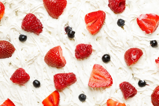 Whipped cream and differend berries