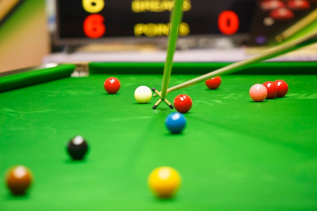 White ball snooker