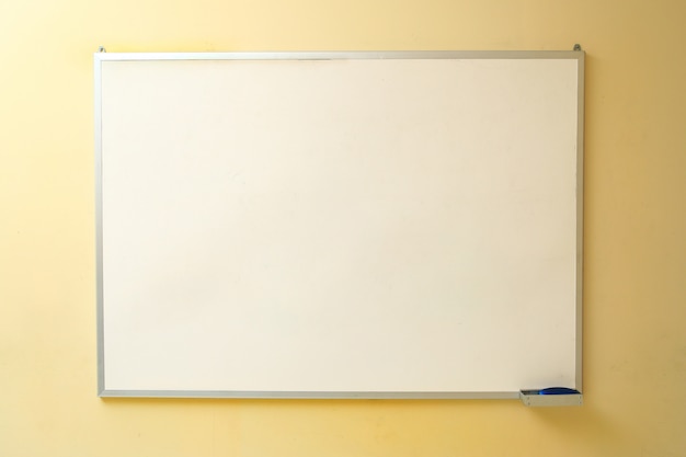 white board template with table display