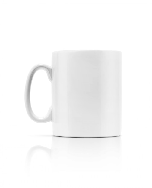Foto tazza in ceramica bianca isolata on white