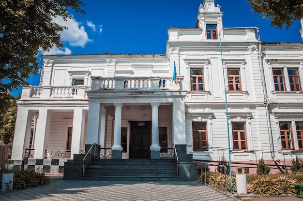 White estate of Tereshchenko in Andrushevka Landscape photo