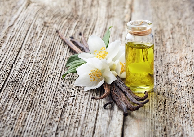 white flower oil