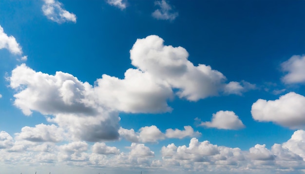 Photo white fluffy clouds in blue sky