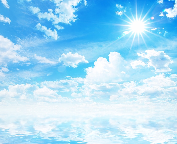 Photo 青い空に虹と白いふわふわの雲