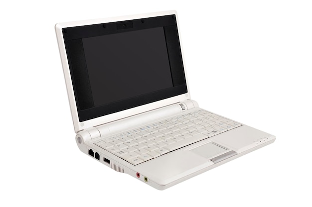 Белый ноутбук