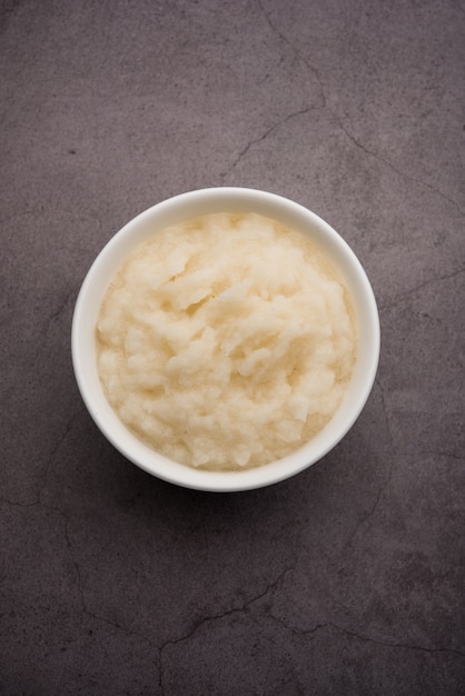 White Onion Puree or Safed Pyaj ka Paste, important food ingradient