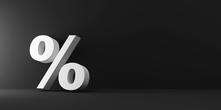 Белые символы процента на темном фоне студии