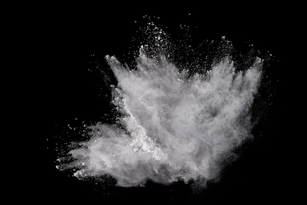 Фото Взрыв белого порошка на черном фоне цветное облако красочная пыль взрывается краска холи