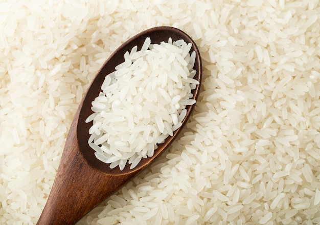 Photo white rice on spoon