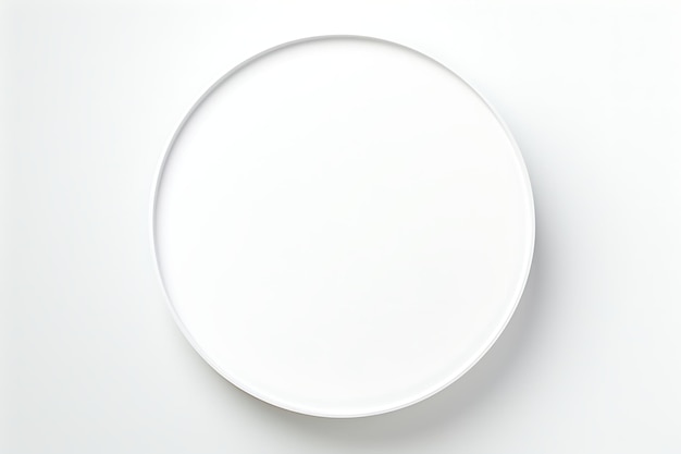 Фото Белая круглая рамка на белом фоне