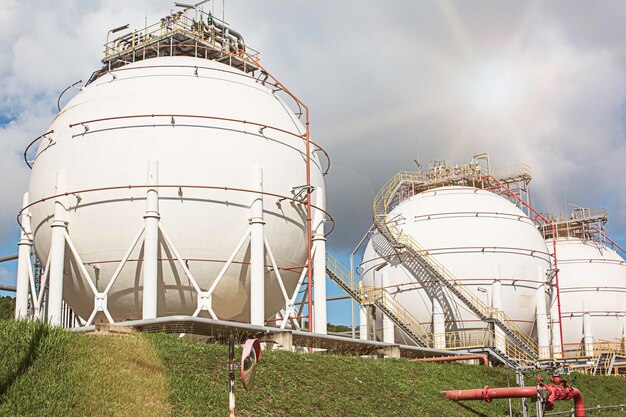 White spherical propane tanks containing fuel gas pipeline