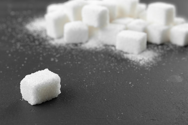 Foto zollette di zucchero bianco