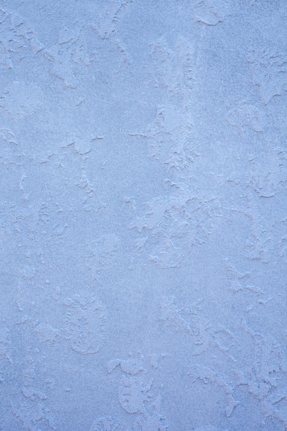 背景として壁の正面の石膏から白い質感