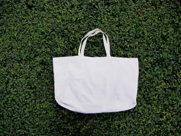 white tote shopping bag